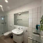 Modernes Stadt-apartment Διαμέρισμα *