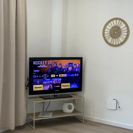 Apartamento Modernes Stadt-apartment In Mg *