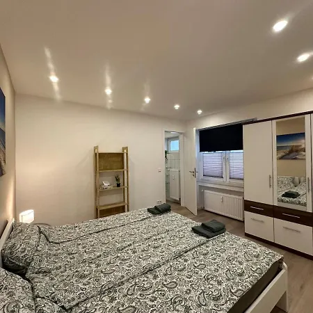 Modernes Stadt-apartment In Mg