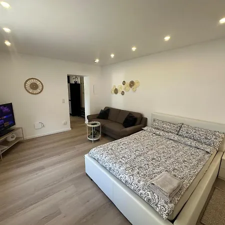 Apartamento Modernes Stadt-apartment In Mg